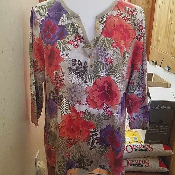 Karen Scott Tops - 💖COPY -Karen Scott Plus Size Floral 3/4 Sleeve Shirt Size 1X